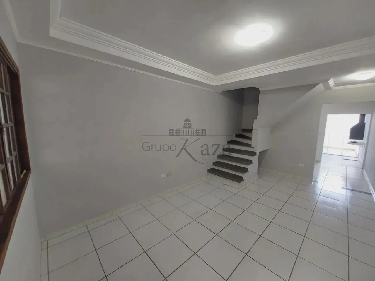 Casa em Condomínio - Residencial Serra Bonita - Jardim Jacinto - Jacareí - 2 Suítes - 75m²