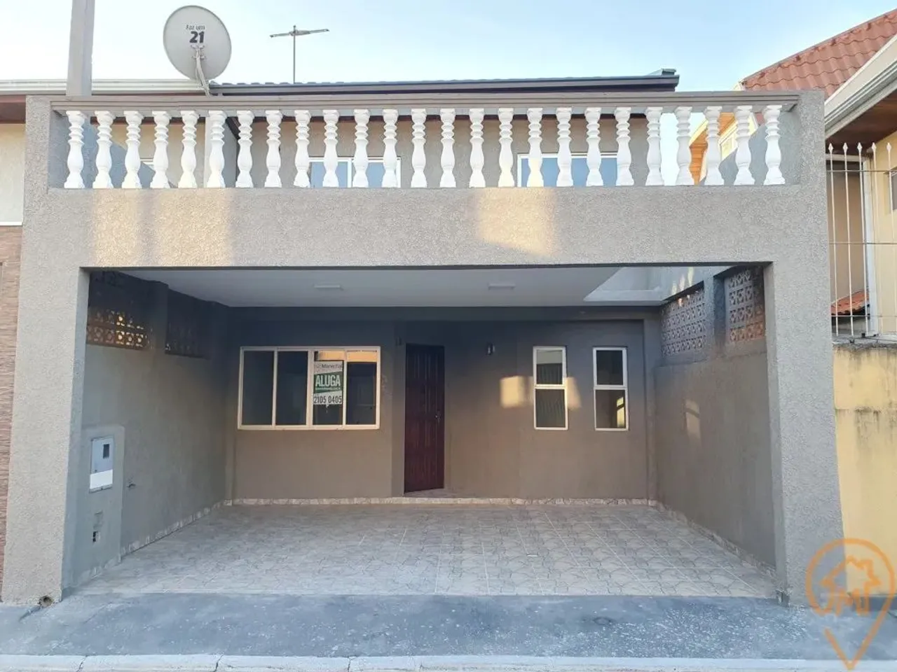 Sobrado com 3 quartos para alugar por R$ 2390.00, 100.00 m2 - ALTO BOQUEIRAO - CURITIBA/PR