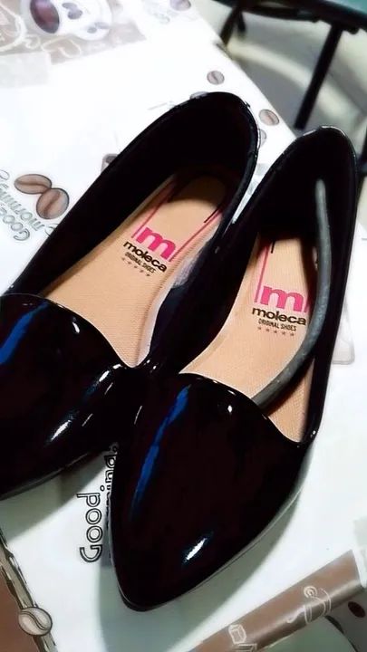 Par de Sapatos Moleca Pretos - Foto 3