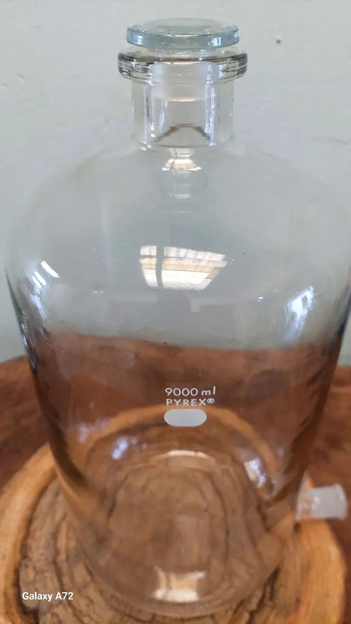 Frasco de Vidro Mariotte (Pirex) para Laboratório 9000 ML - Foto 3