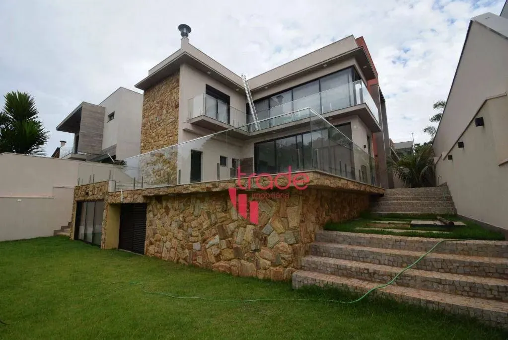 Casa em Condomínio Fechado para Alugar de 05 Quartos no Bairro Bonfim Paulista Condomínio