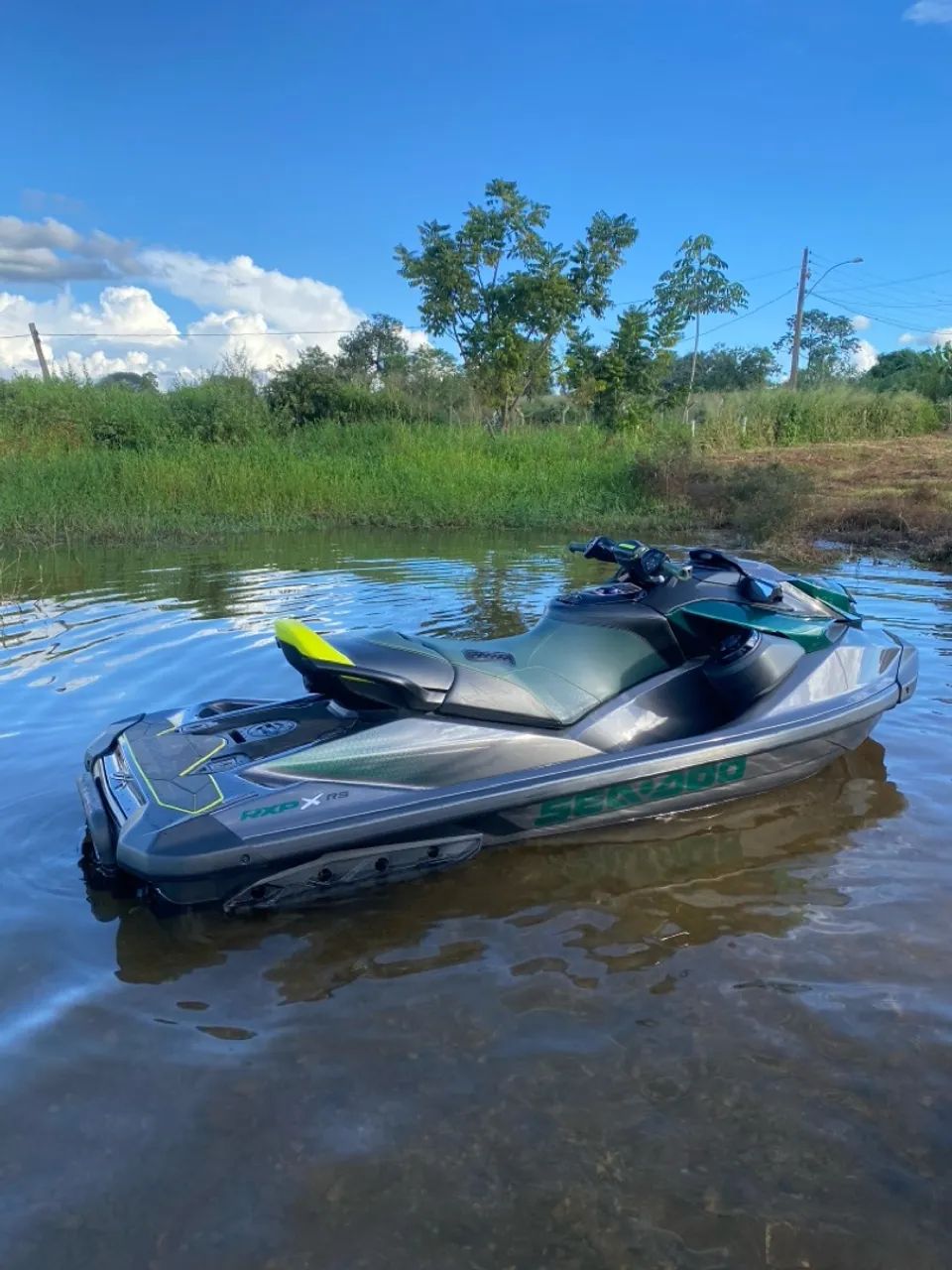 Jetski seadoo 300 apex carbono