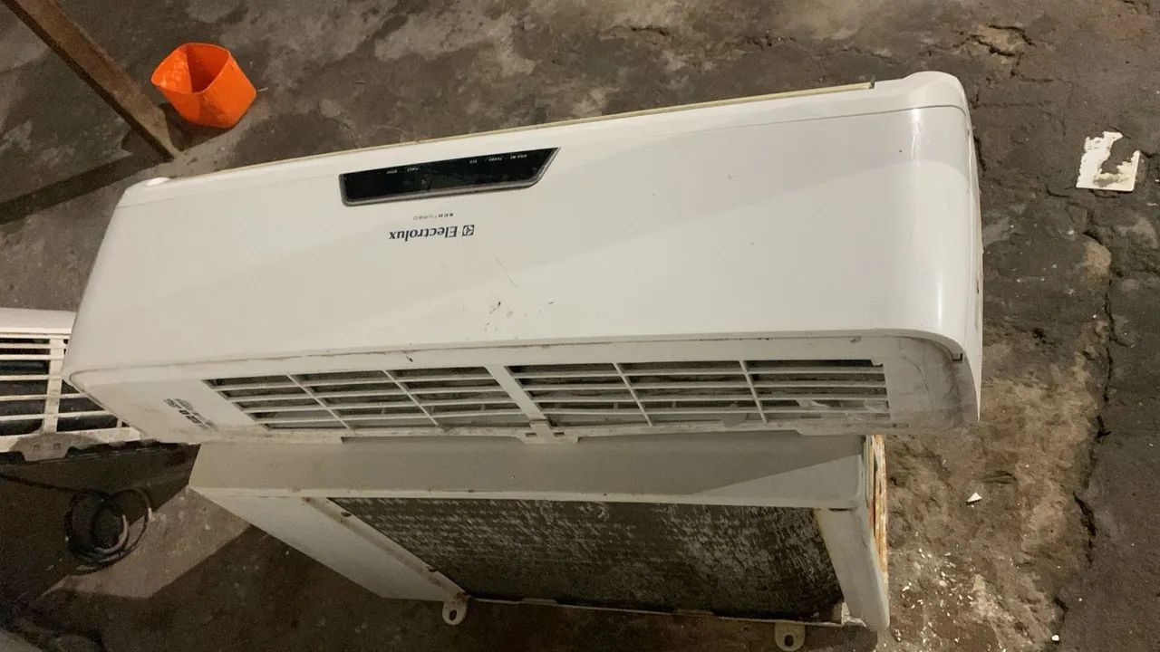 Ar Condicionado Electrolux de 9 mil BTUs  - Foto 2