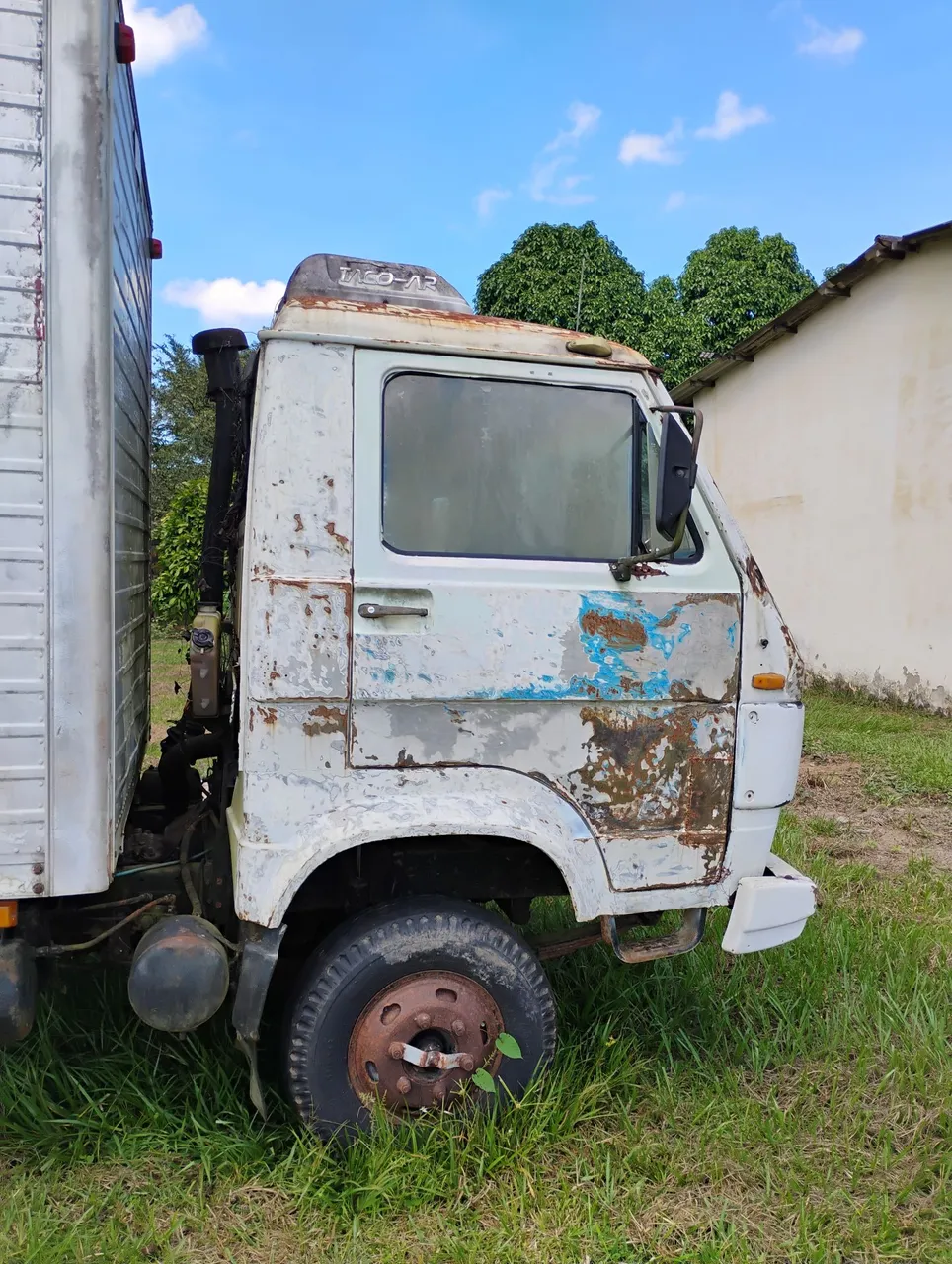 Caminhão 7.90 motor mem