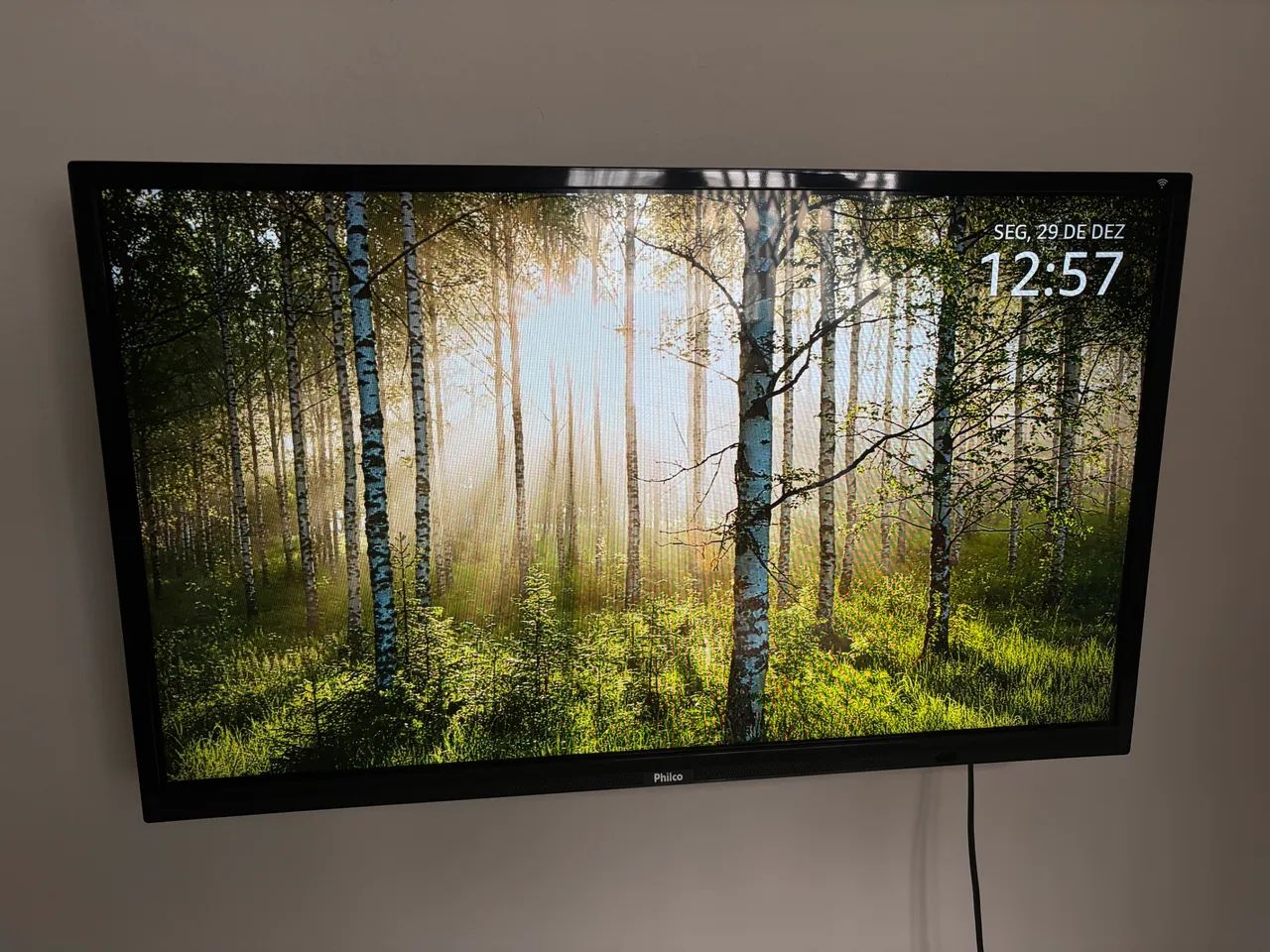 TV Philco 32 polegadas + Fire TV Stick (transforma em Smart TV)