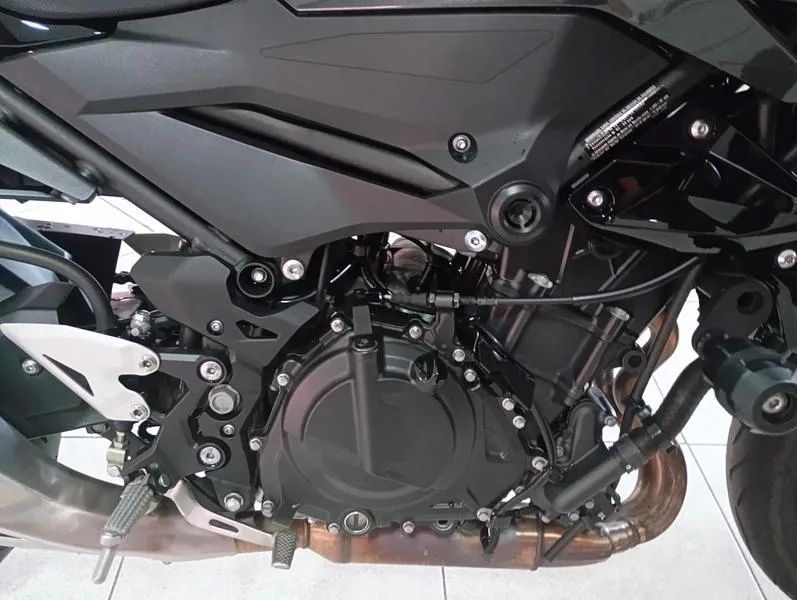 KAWASAKI Z 400 2024 - Foto 4
