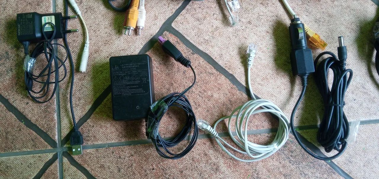 Diversos cabos e adaptadores para computador - Foto 5