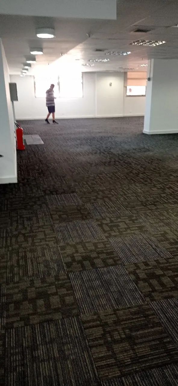 Instalação de carpete em placas e em Manta  - Foto 4