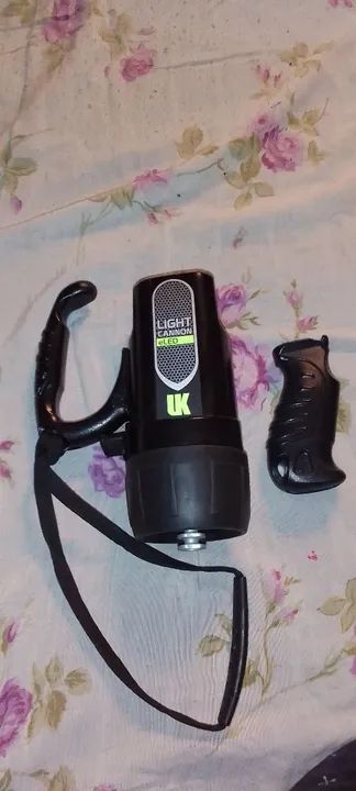 Lanterna para mergulhador. LIGHT CANNON eLED UK