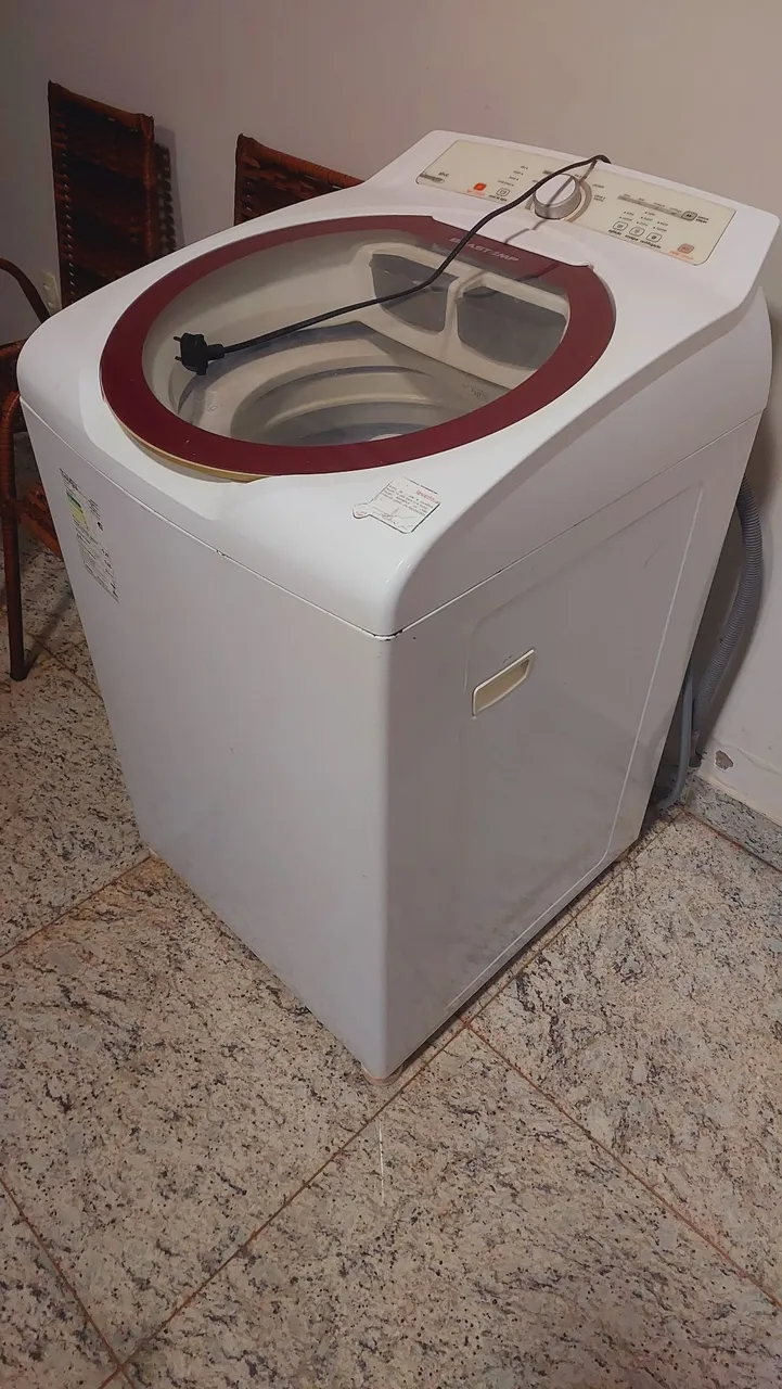 Máquina de Lavar Roupas 11kg Brastemp