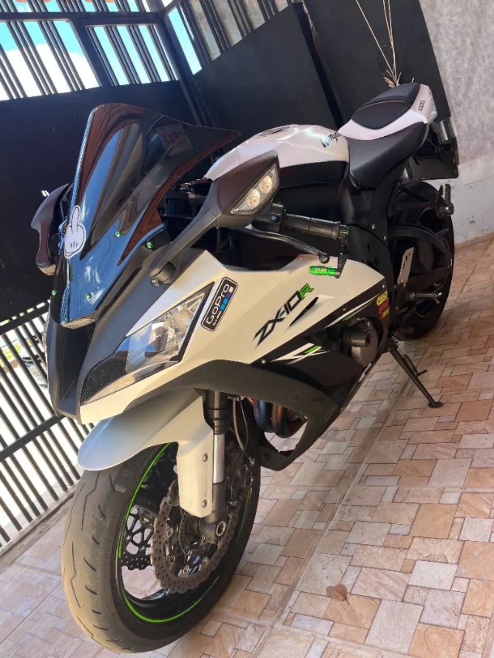 Kawasaki Zx-10/ Zx-10r 1000cc 2014 - 1447403782 | OLX