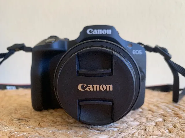 Camera Canon Eos R100 Kit 18-45mm F/4.5-6.3 Is Stm