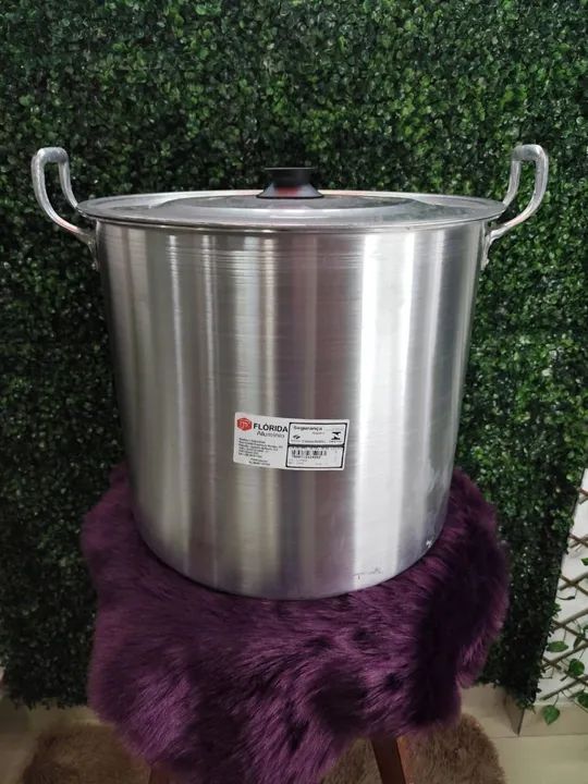 Panela de Alumínio Grande - 45 Litros 