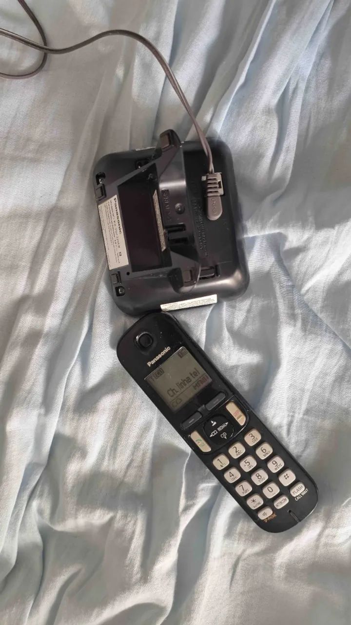 Vendo Telefone sem fio Panasonic com secretaria eletrônica Mol Nº: KX-TGC220LB - Foto 3