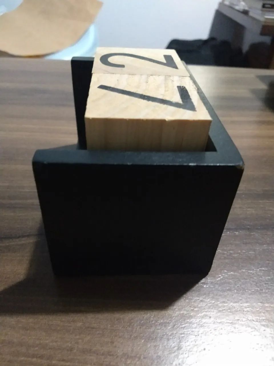 Calendario Cubo de Mesa Permanente em Madeira - Foto 3