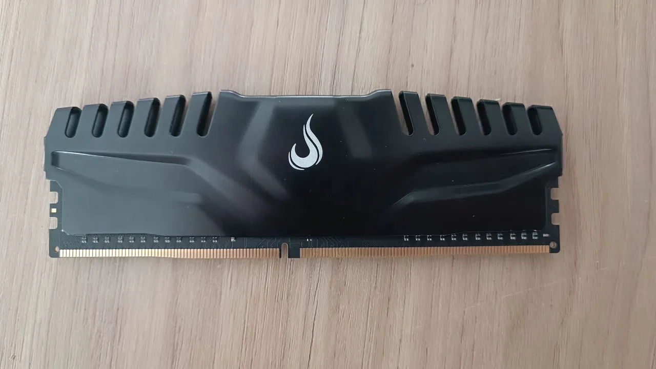 Memória RAM Gamer - [Rise] - 8GB - DDR4 - 3200MHZ/CL16