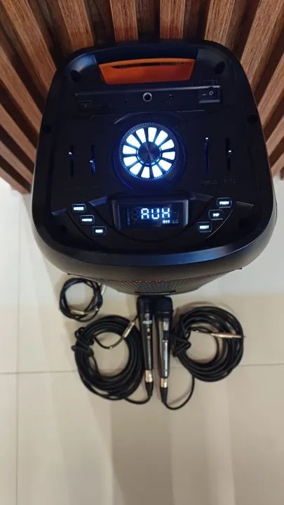 Caixa de Som Portátil com Bluetooth, Microfones com cabos de 5 metros - Foto 4