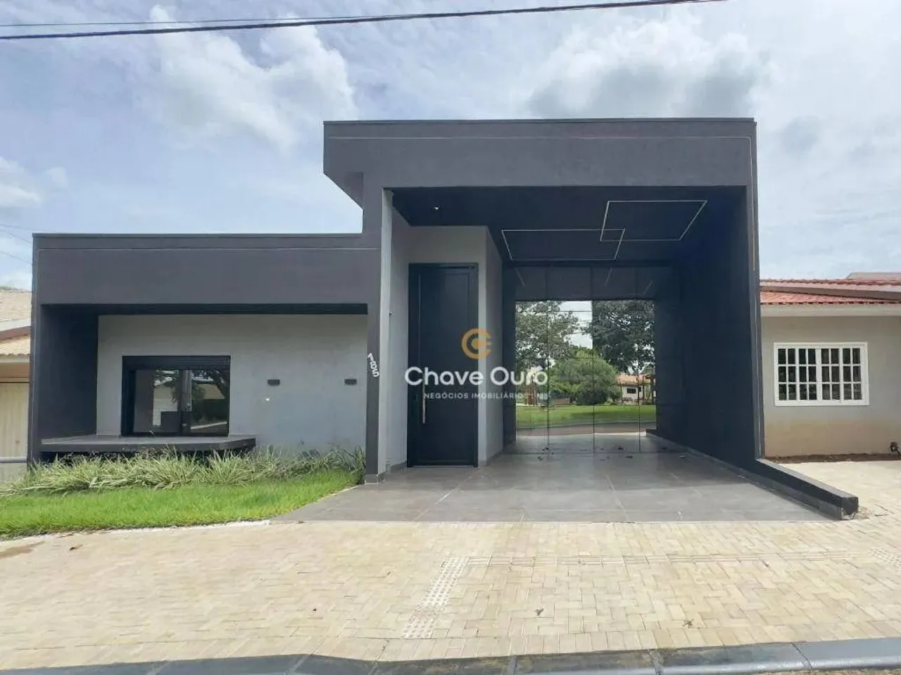 Casa com 3 dormitórios à venda, 220 m² por R$ 2.400.000,00 - Parque Verde - Cascavel/PR