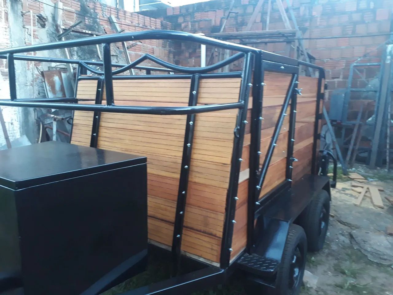 Reboque para transporte de cavalos 