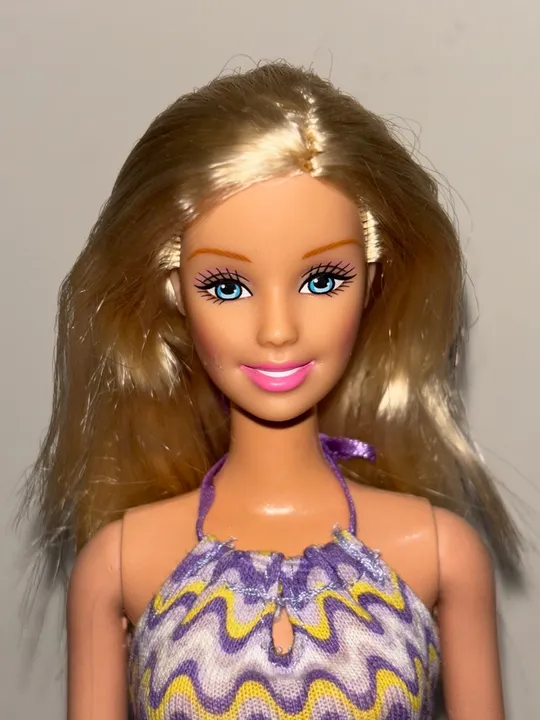 Boneca Barbie Chic 2002 (Ler descrição)