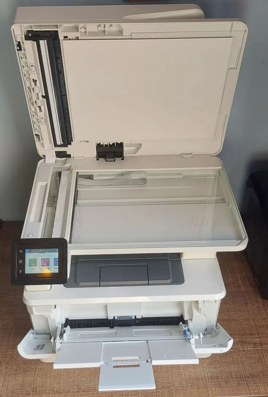 Impressora HP LaserJet Pro M428FDW - Foto 4