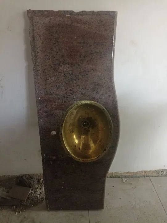 pia com marmore cozinha banheiro e area de lazer 