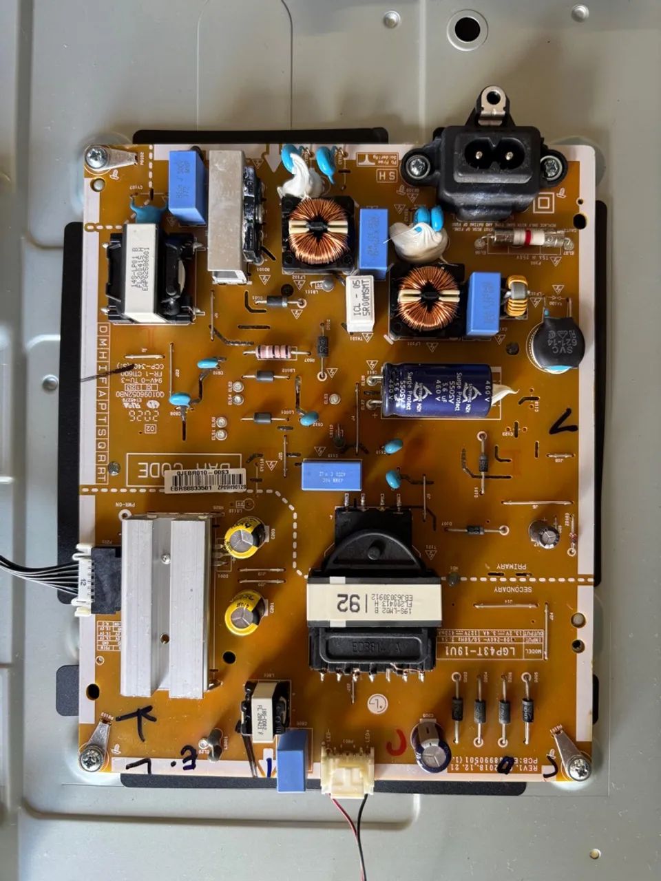 Peças para TV LG 43 UN7300PSC - Placa Principal e Fonte - Foto 4