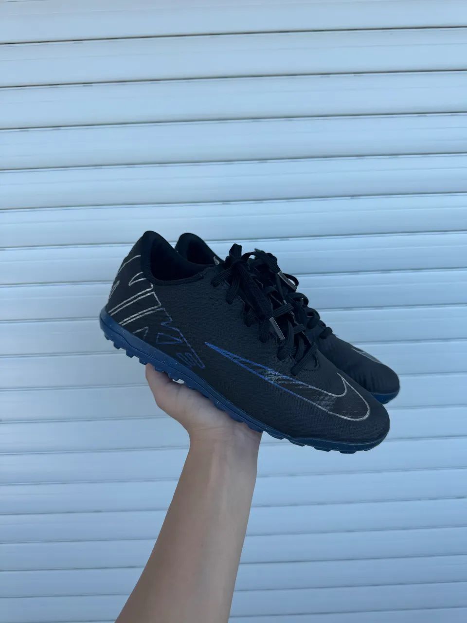 Chuteira Nike com trava 