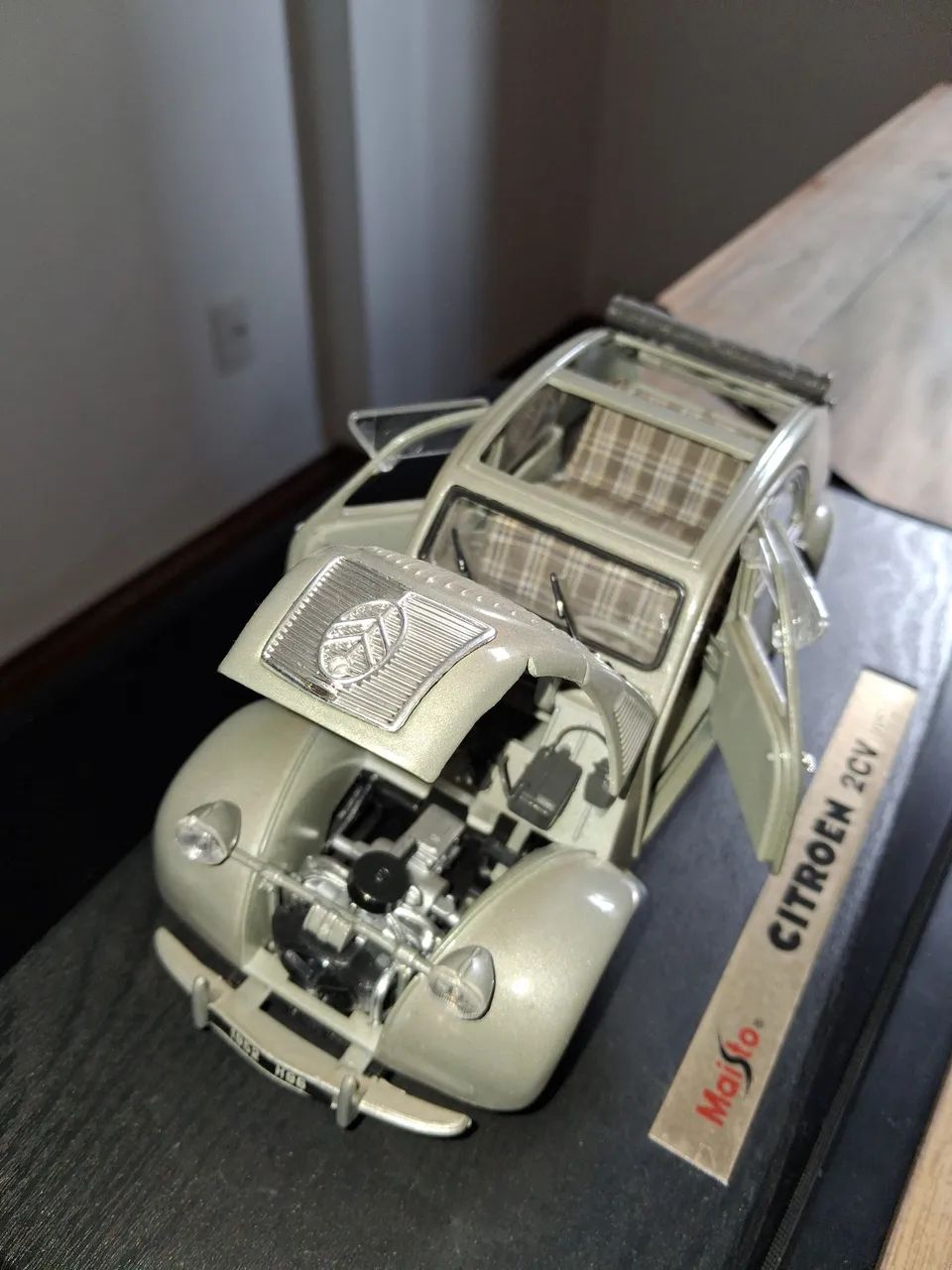 Citroën 2CV 1952 - Maisto 1:18 - Foto 4