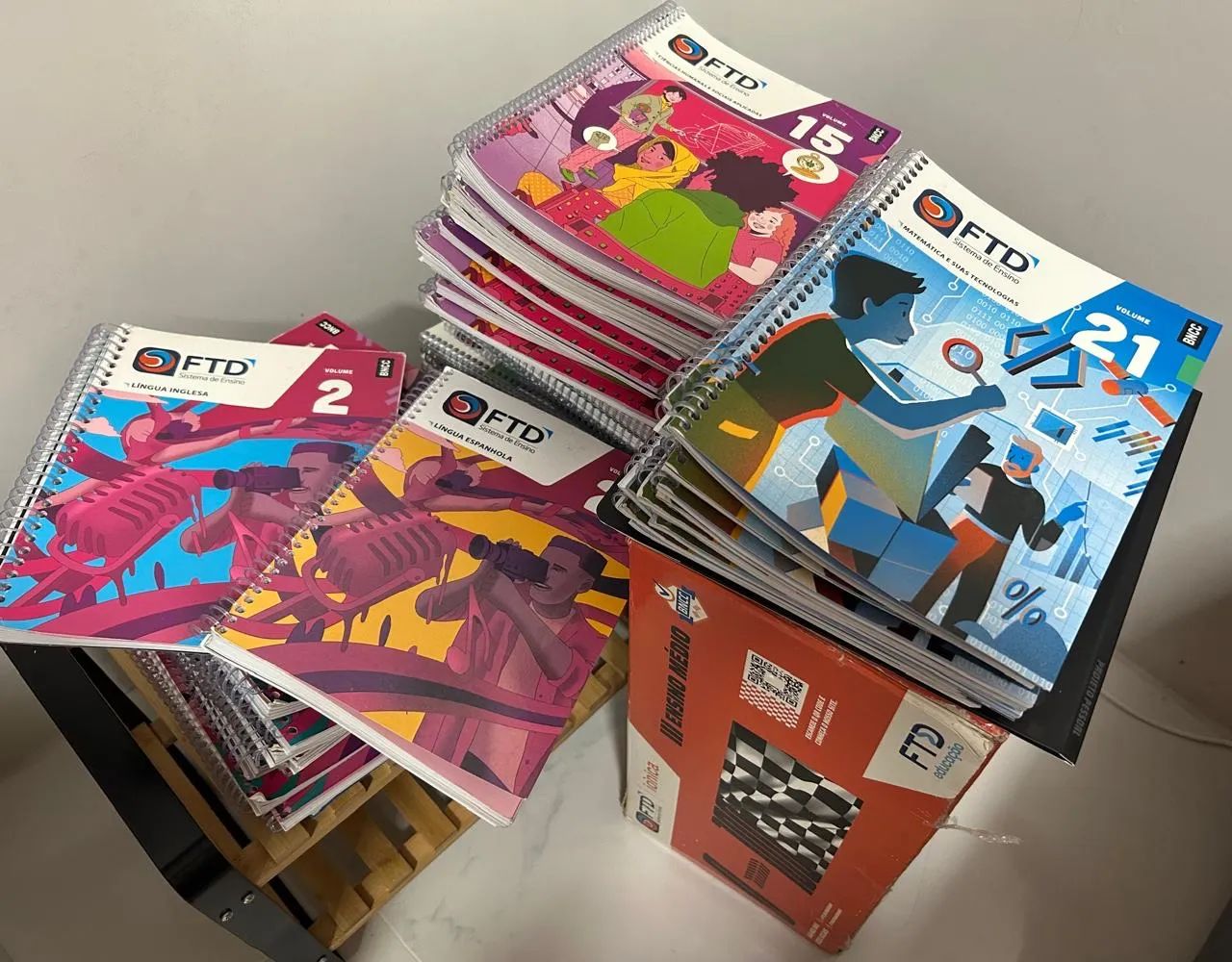 Livros escolares FTD - 2 ano médio  - Foto 3