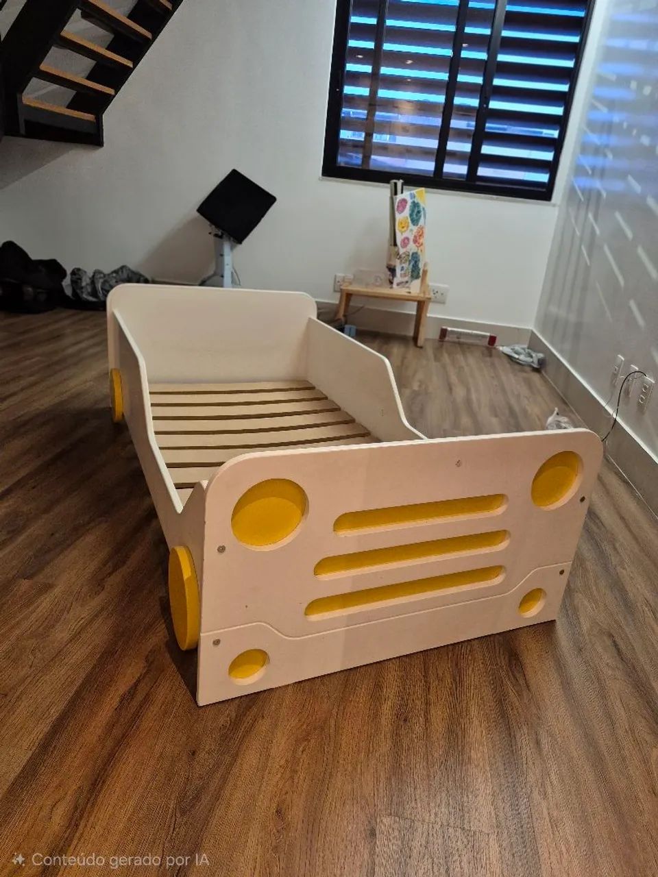 Cama infantil carro jipe usada com colchão- Tok&Stok