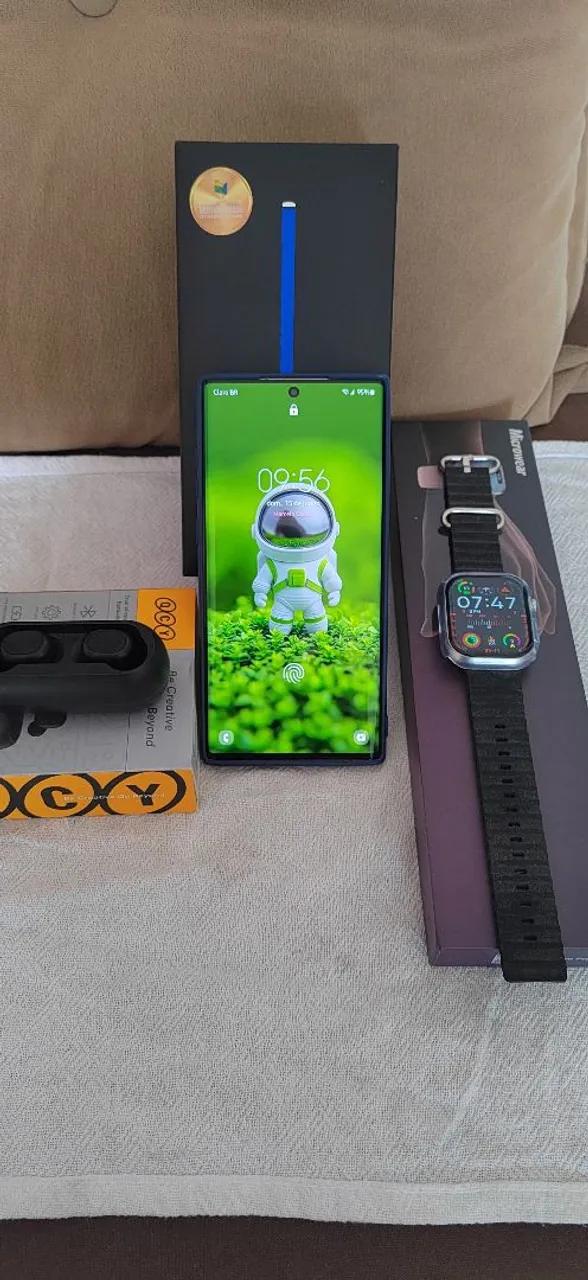 Vendo Somente em mãos Tudo com caixa Note 10+ com nota e carregador de indução também
