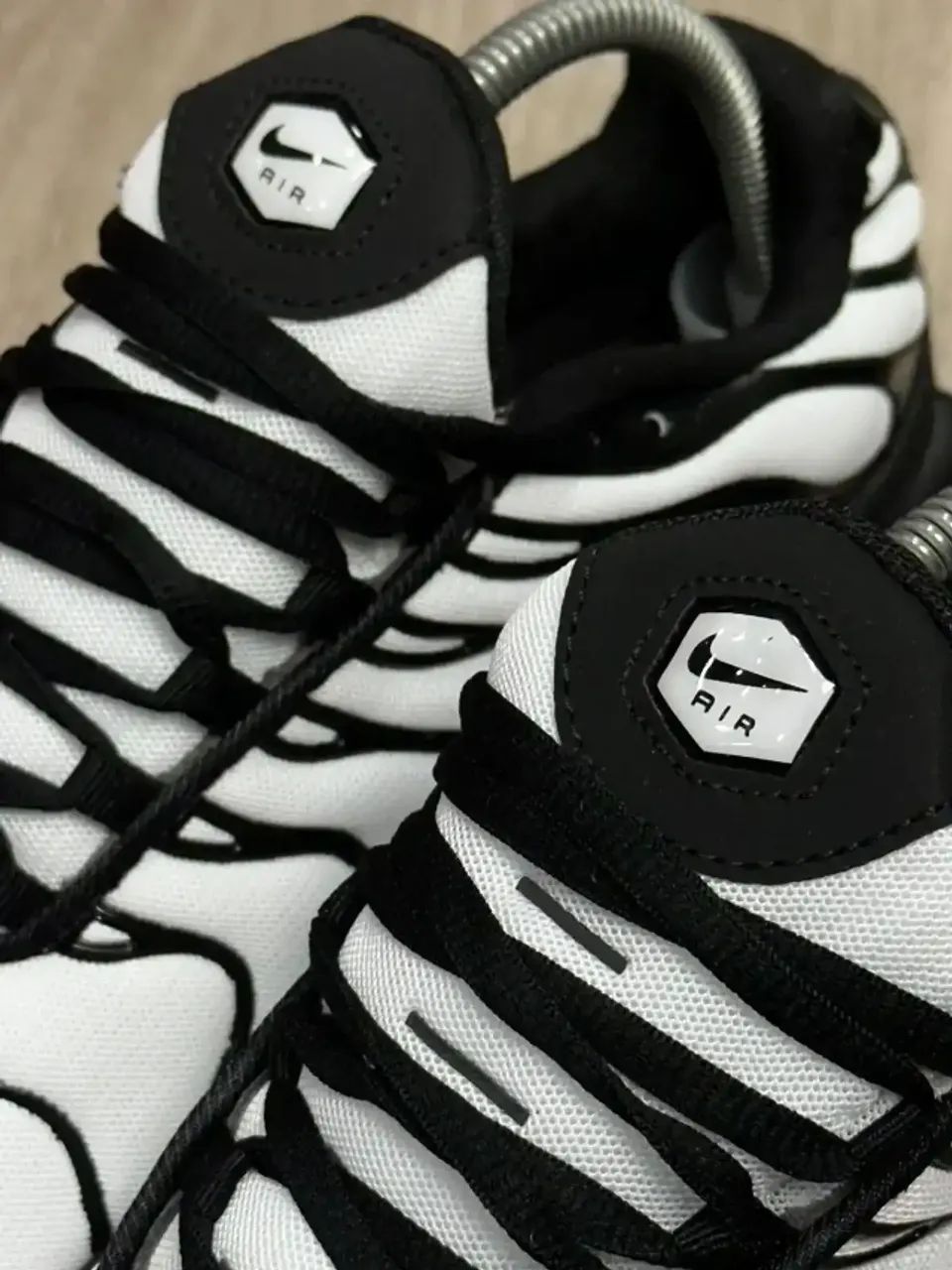 Tênis Nike Air Max Plus TN Oreo Importado - Foto 4