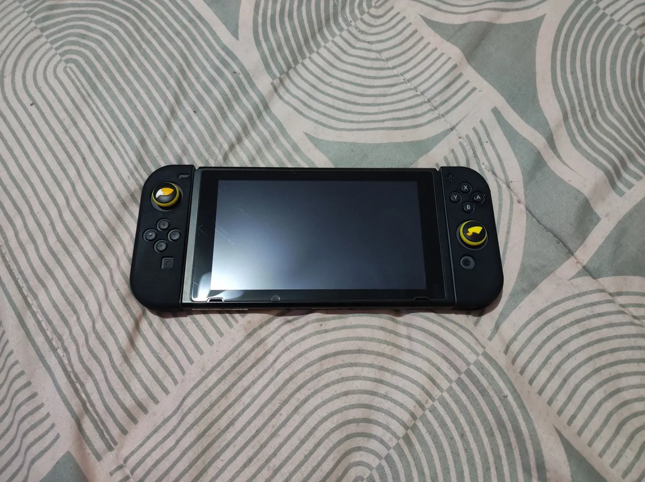Nintendo Switch V1 Desbloqueado com acessórios originais.