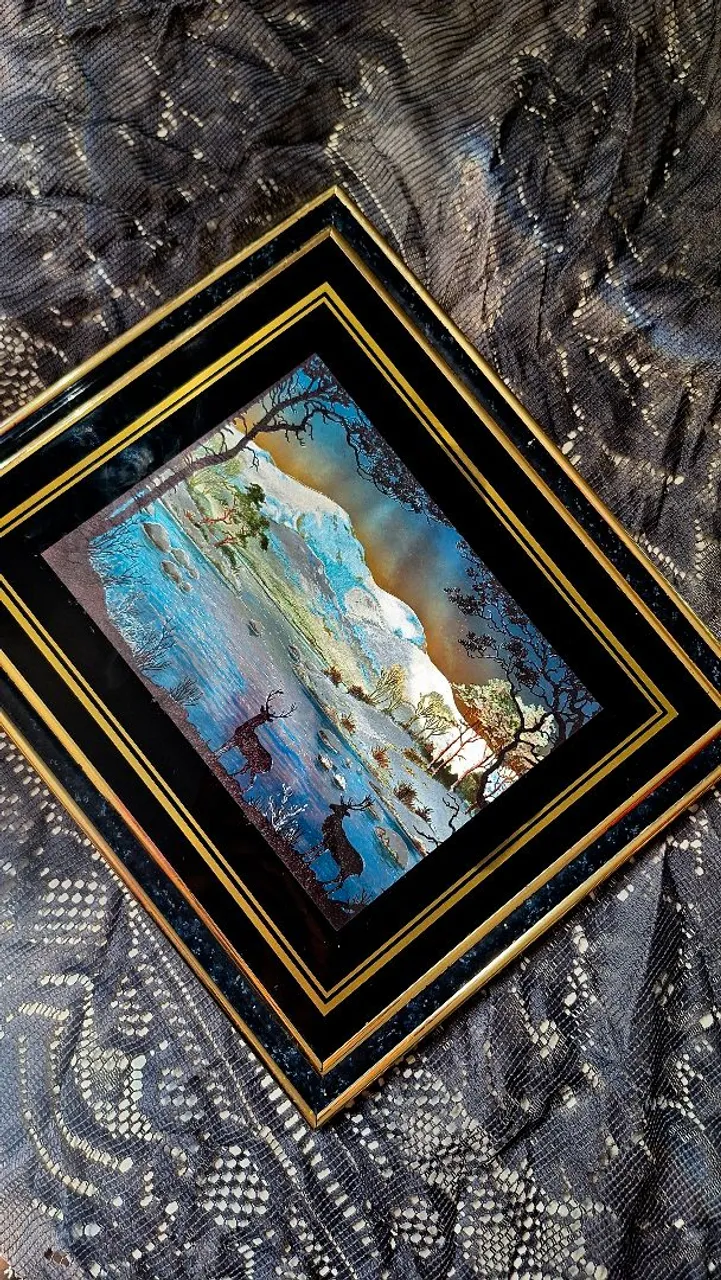 Quadro cintilante paisagem vintage antigo quando bate luz ele cintilante mais ainda