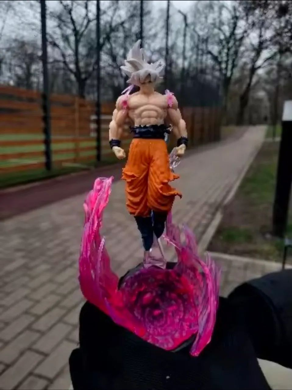 Figure action Son Goku Ultra Instinct 25 cm  - Foto 2