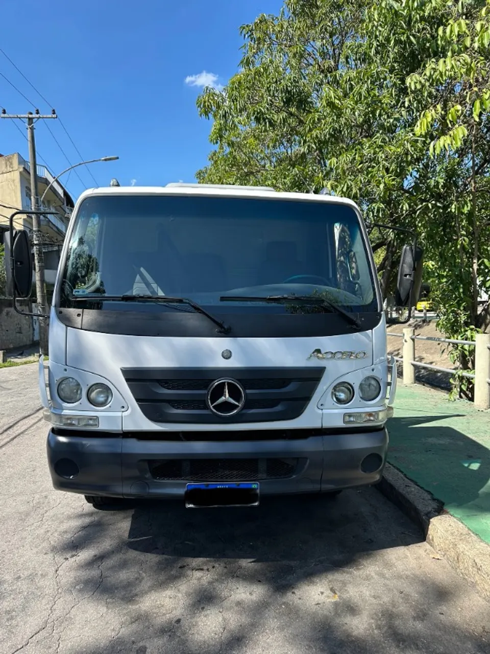 Mercedes Accelo 815