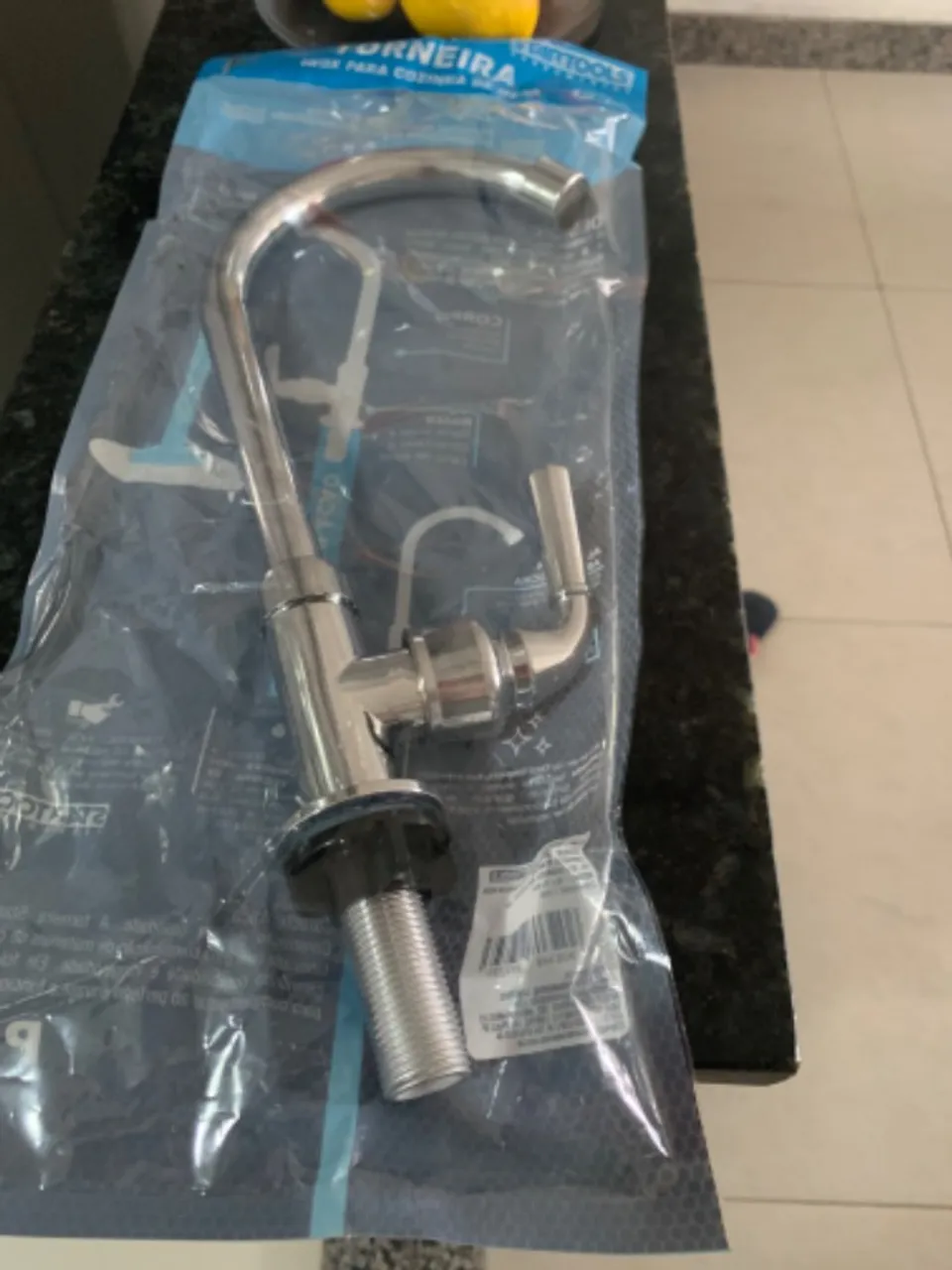 Torneira inox para cz de mesa