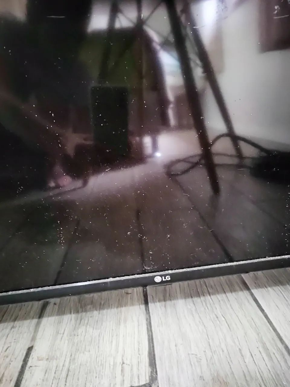 Tv LG 65' tela quebrada para uso das peças 