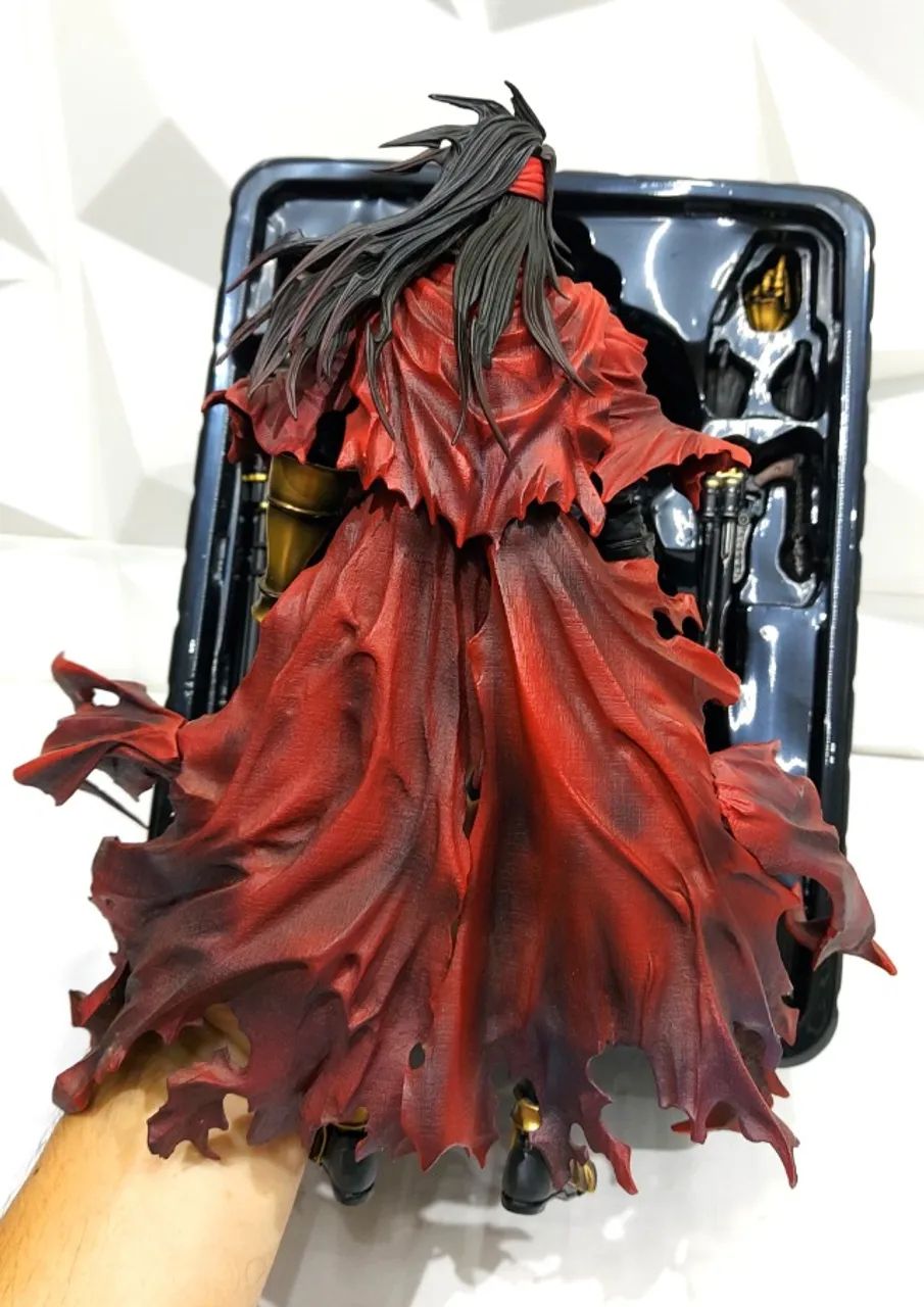 Play Arts Kai Final Fantasy Vii Dirge Of Cerberus - Vincent