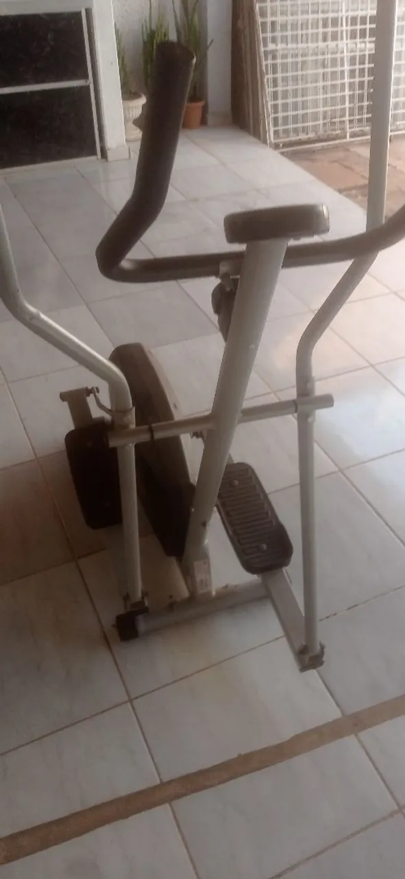 Elíptico para exercícios