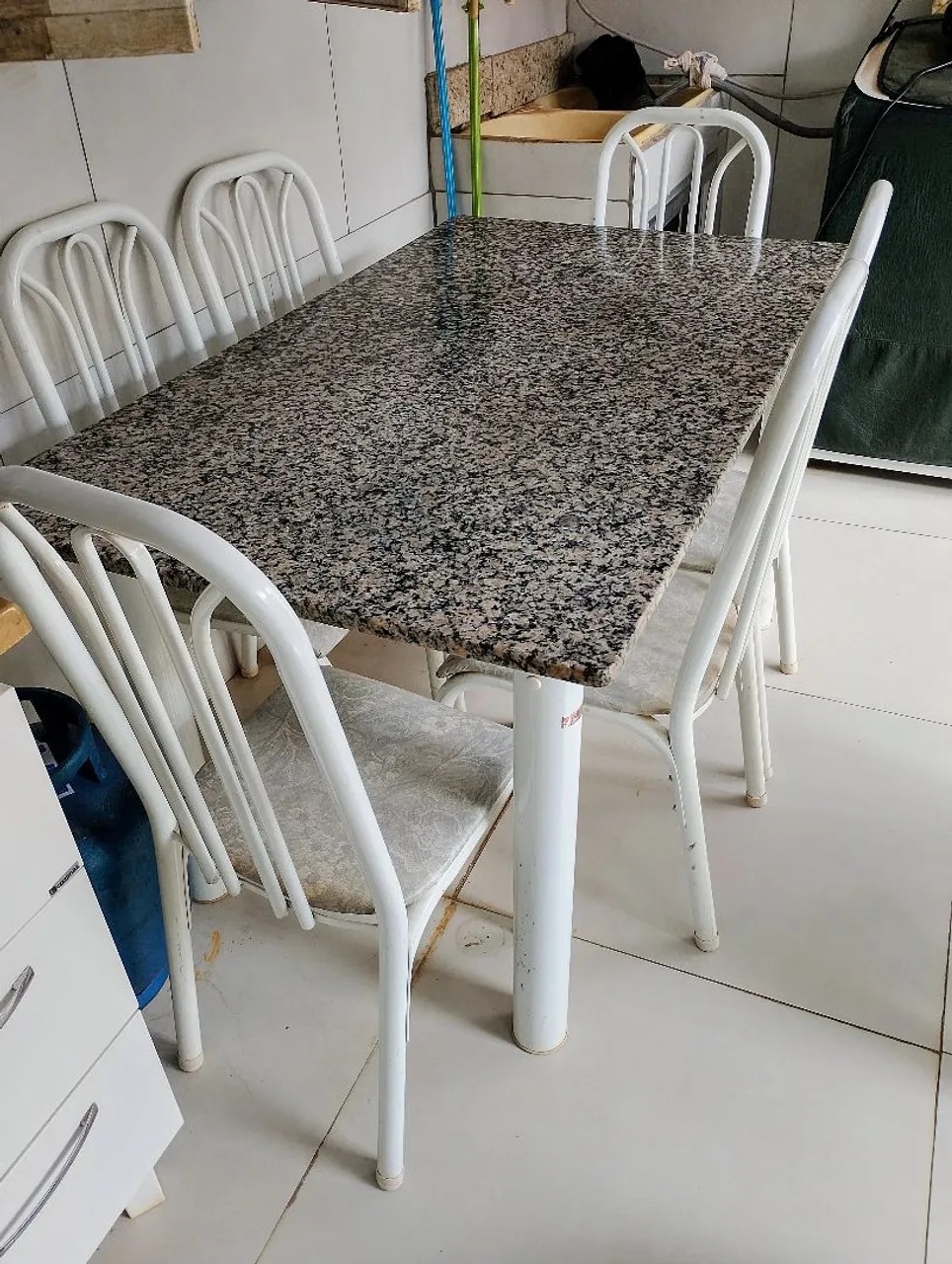 Mesa De Granito 6 Cadeiras