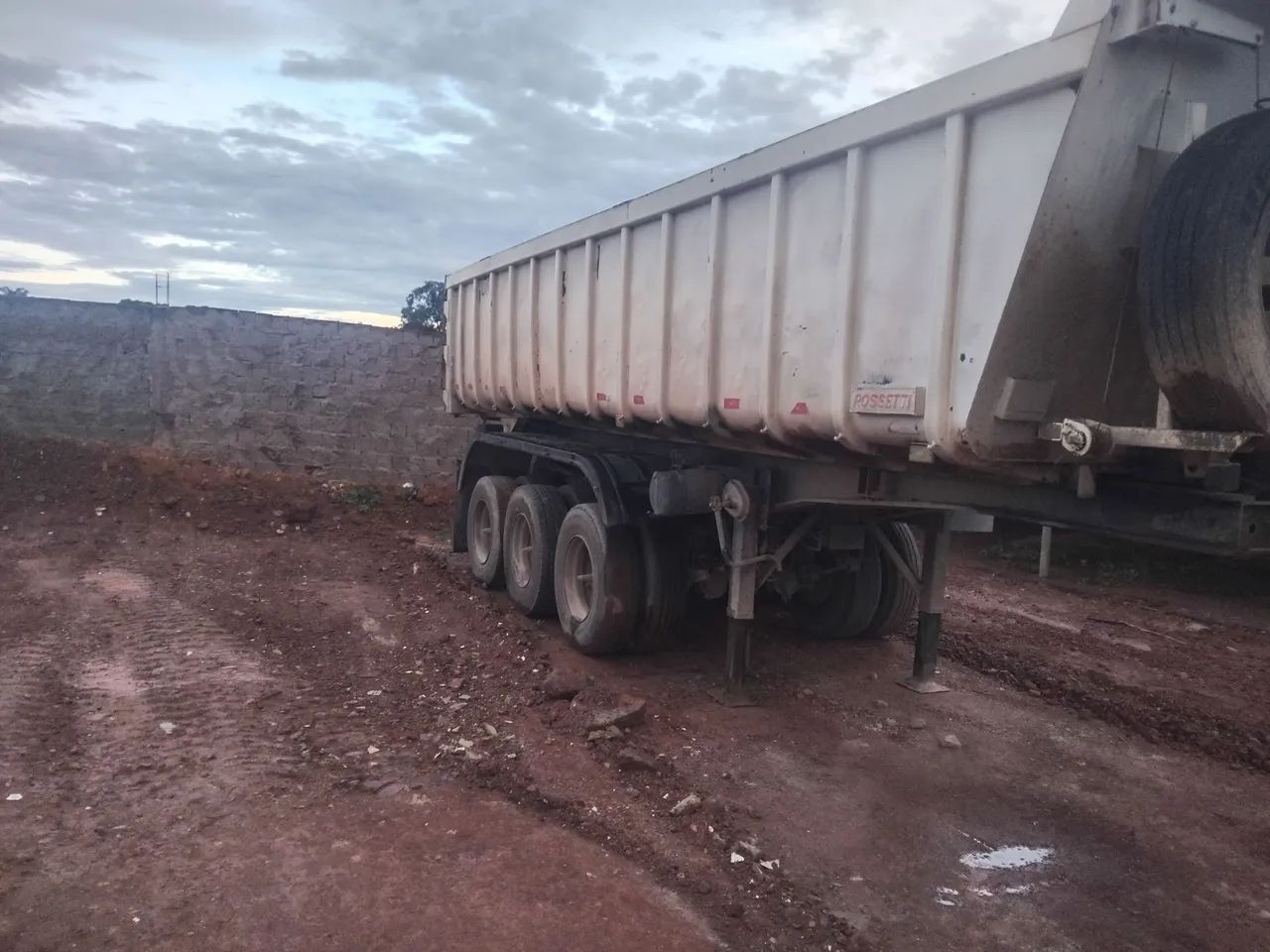 Caçamba 3 eixos- Excelente estado! - Foto 6