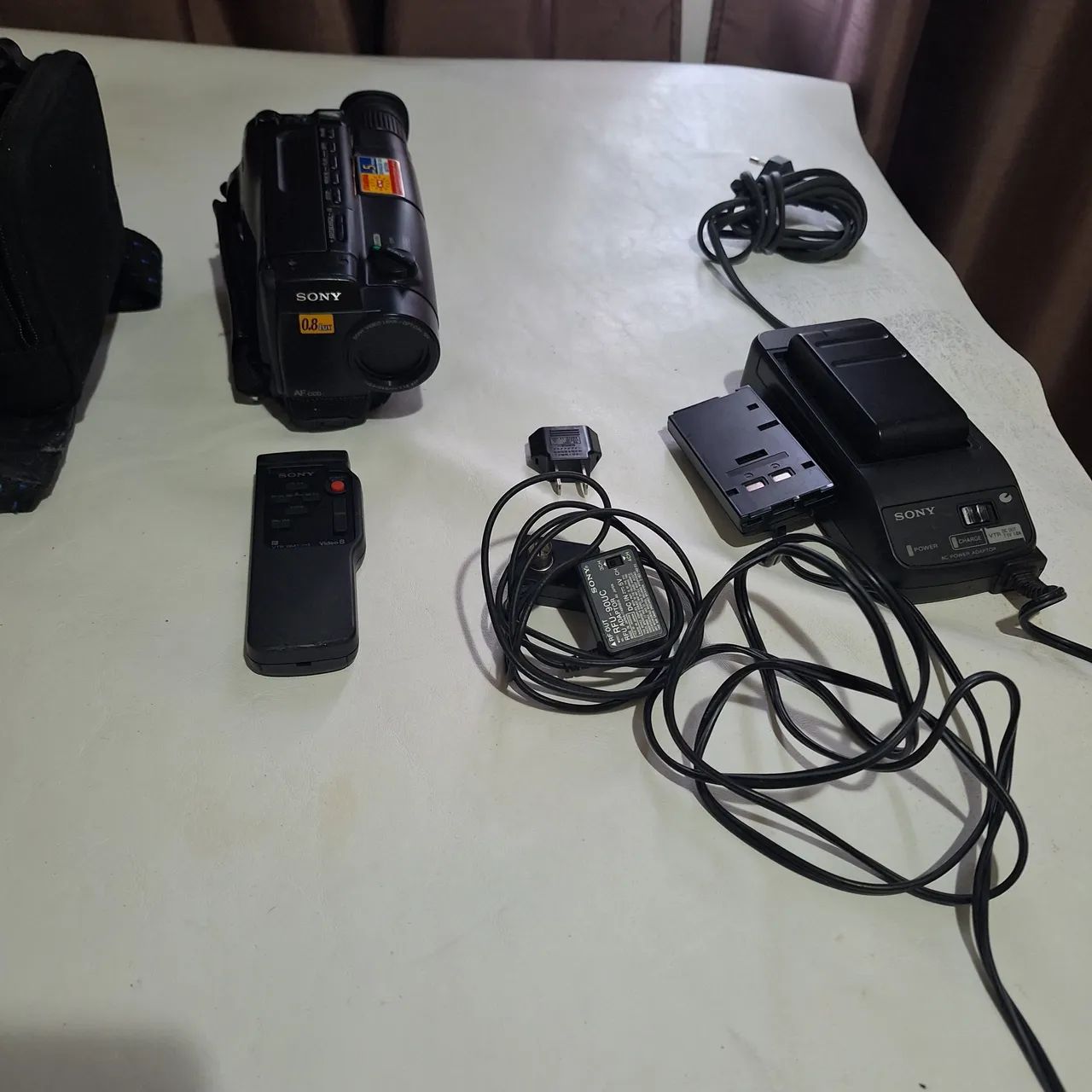 Filmadora FABIANA V8 SONY modelo CCD-TR373BR - Foto 5