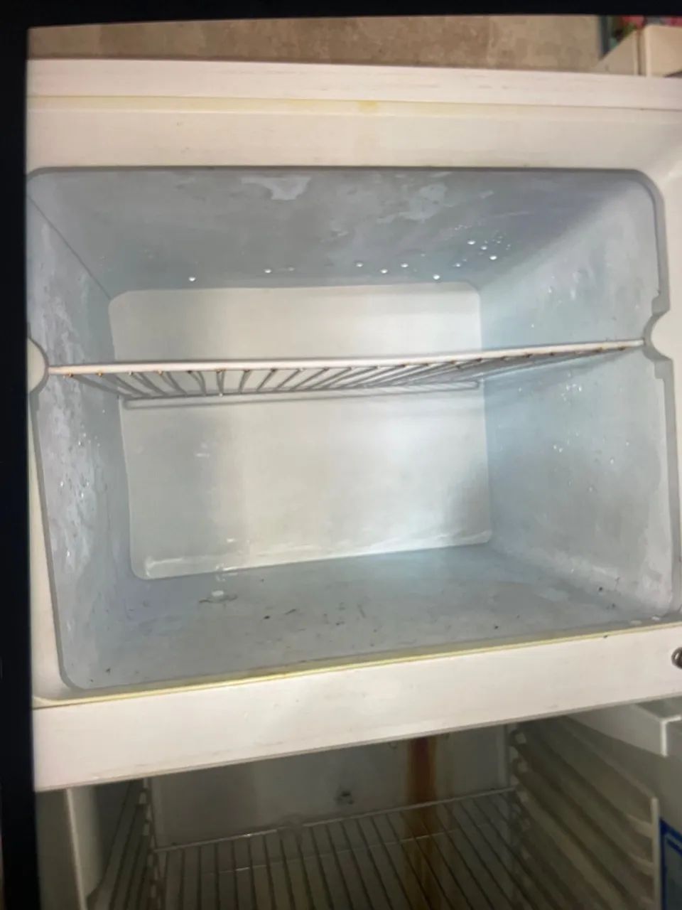Geladeira continental 