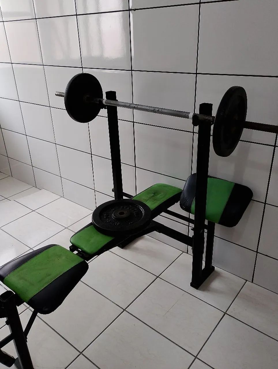 Aparelho de musculação 