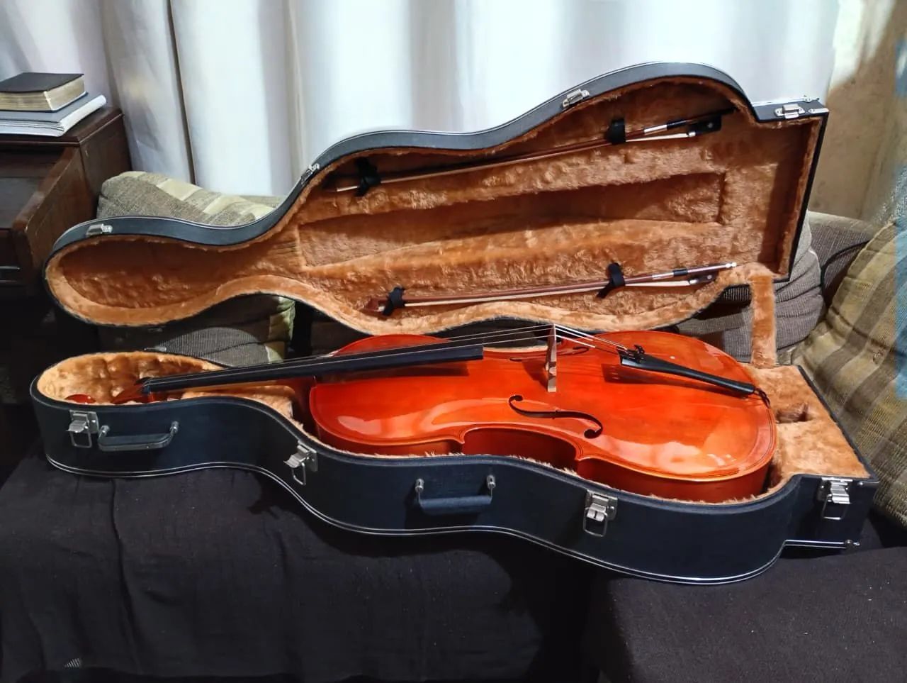 Case para violoncelo 4/4
