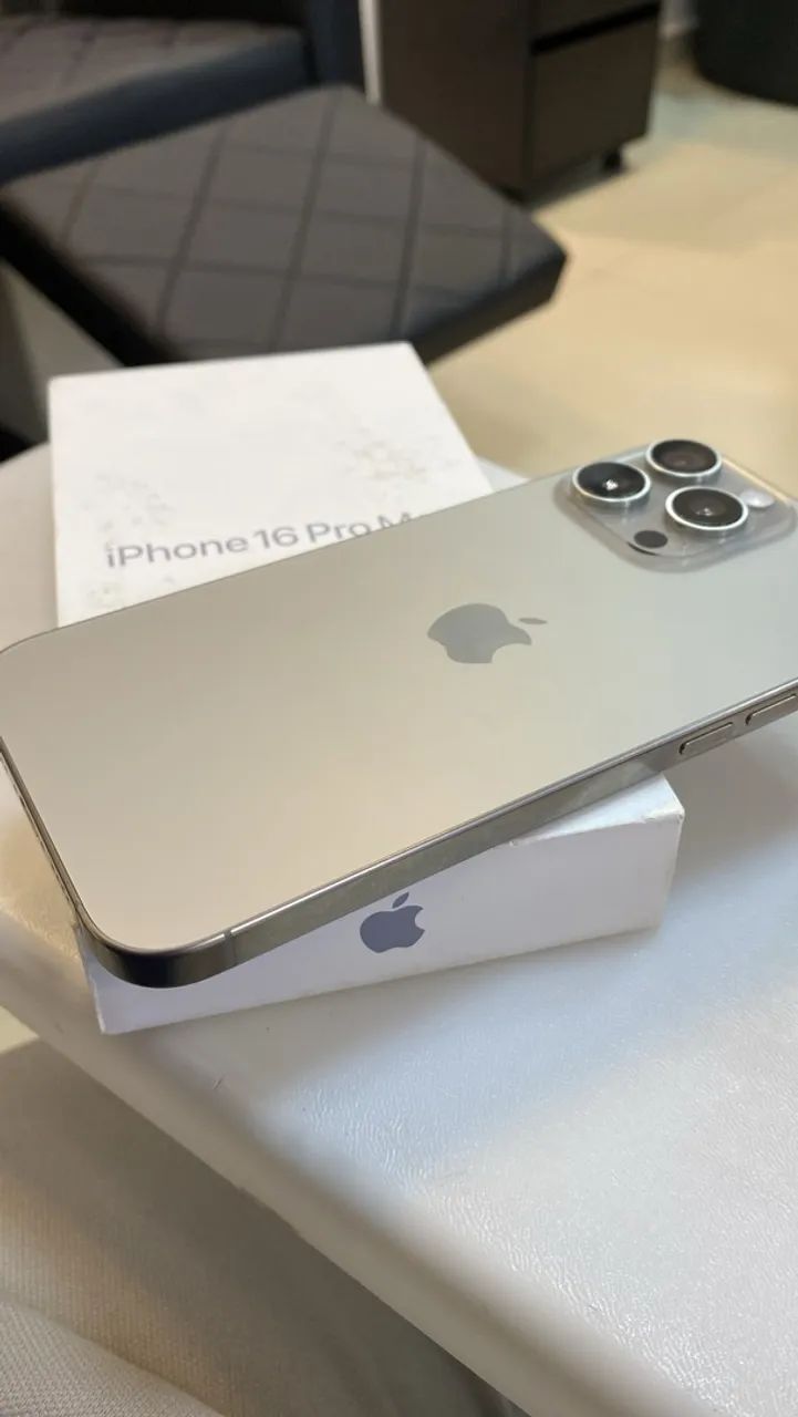 iPhone 16 Pro Max com 30 dias de uso - Foto 3