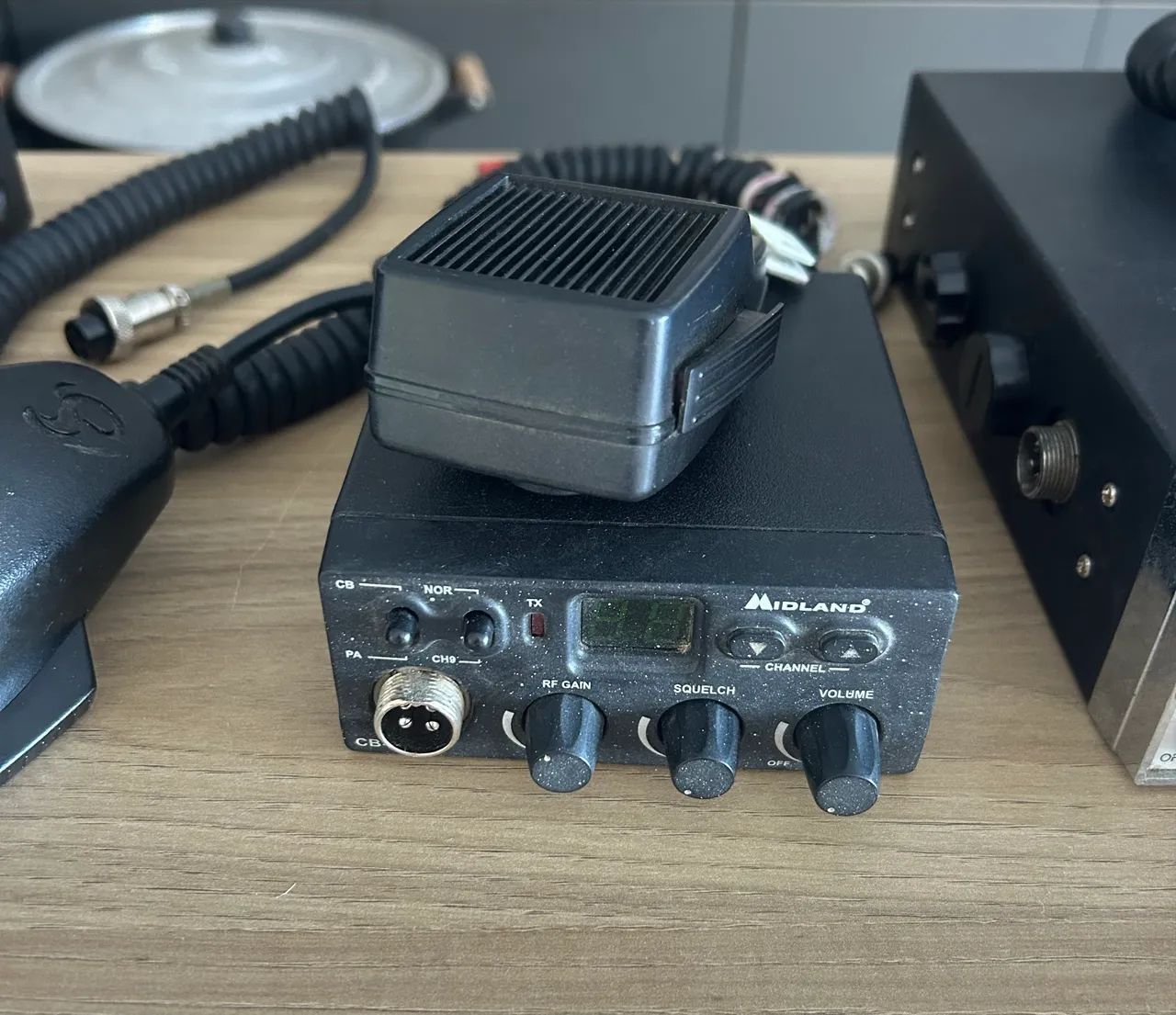 Rádios amadores e amplificadores - Foto 2