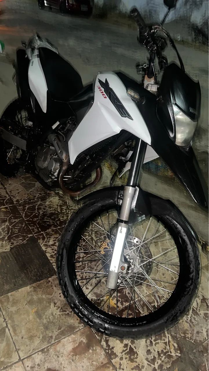 HONDA XRE 300 - Foto 3